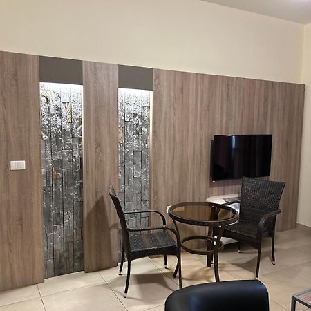 ג'זין Iris Flower Hotel מראה חיצוני תמונה