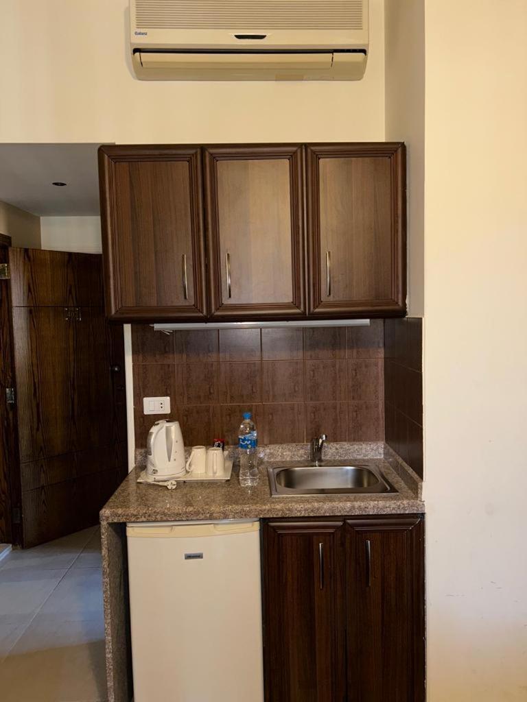 ג'זין Iris Flower Hotel מראה חיצוני תמונה