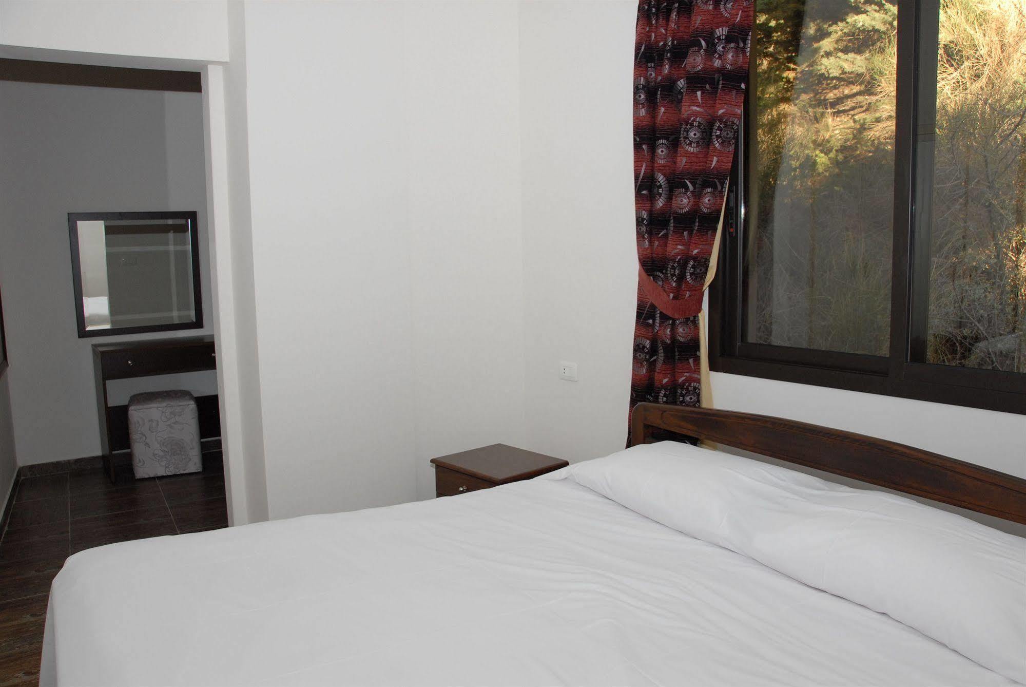 ג'זין Iris Flower Hotel מראה חיצוני תמונה